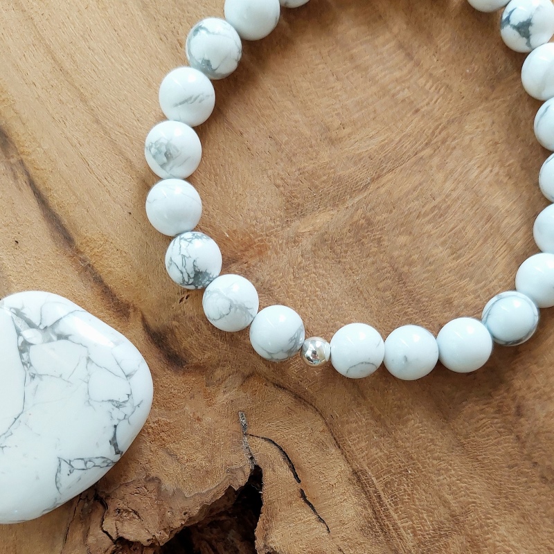 Howlite2