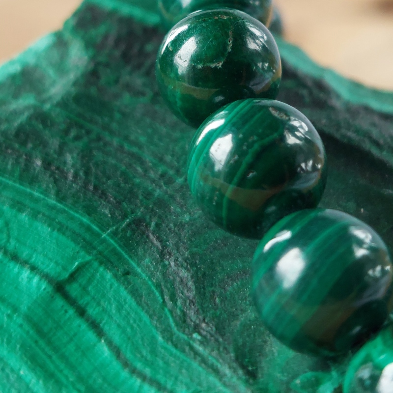 Malachite - Pierre de lave2