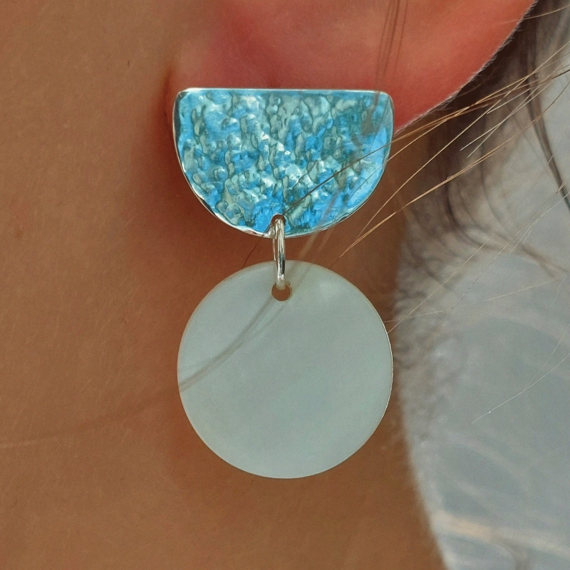 Boucles d'oreilles demi-une et nacre 2
